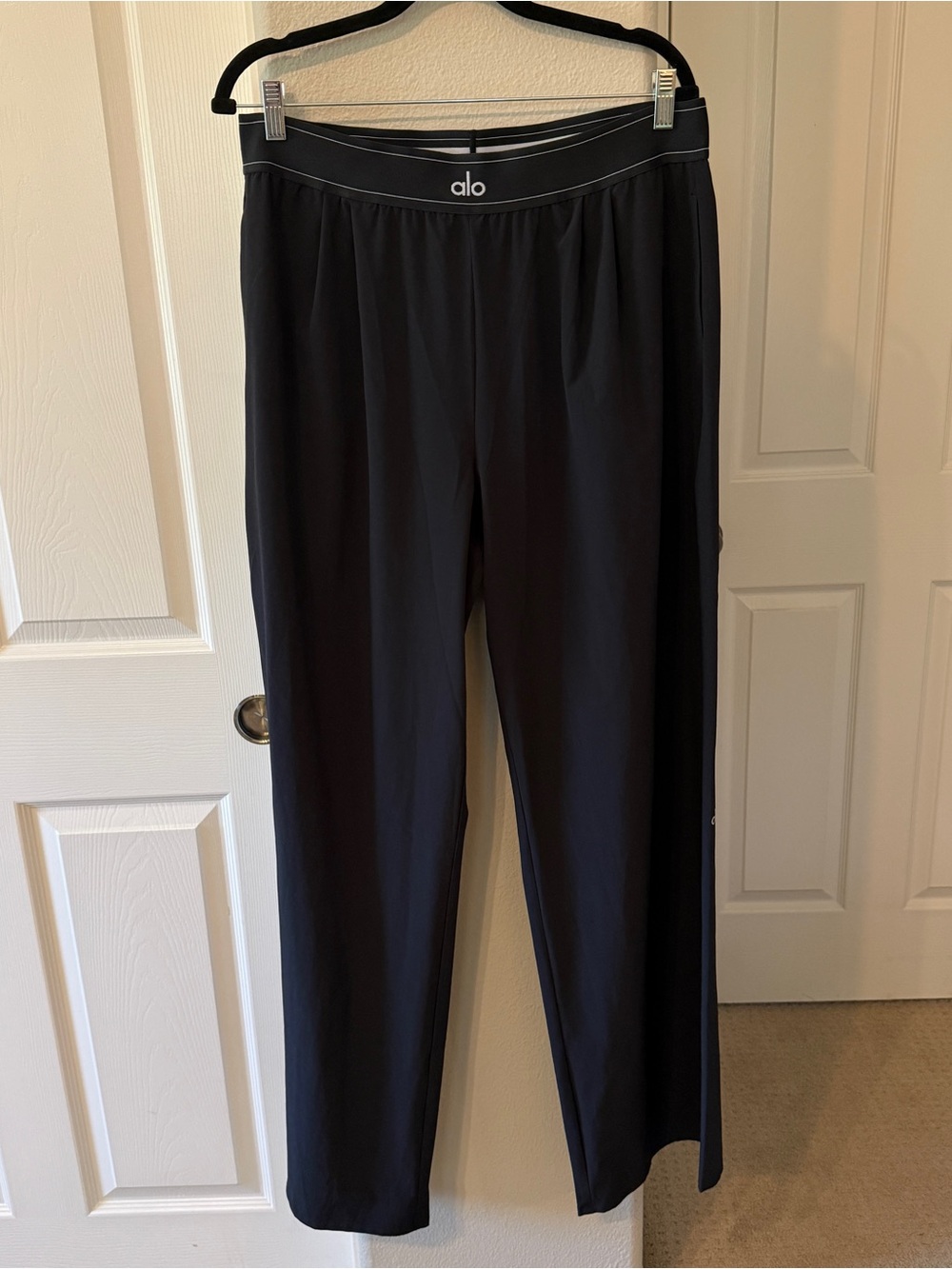 ALO Suit Up Trouser Pants (Long)-Black-Size Large Long - Picture 5 of 10